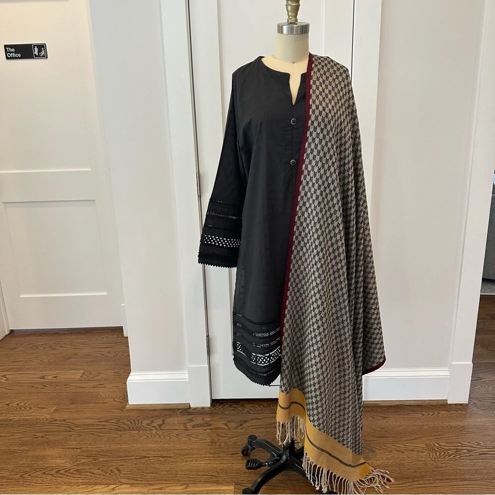 Black Cotton Kurta with Embroidered Border and Wool Blend Shawl - Picture 4 of 4
